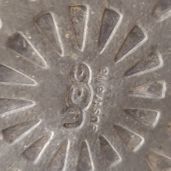 ❄EUC UGG Women's/Ladies/Girl's/Unisex Blue/Silver/Black Sequined Mid Top Boot, 8 - Picture 8 of 9